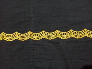 Renda Bordir Meteran Motif Reina Lebar 3 CM Panjang 45 Meter