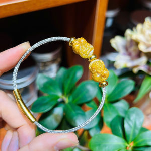 vòng tay tì hưu đá thạch anh tóc vàng vip. vòng tay đá phong thuỷ hợp mệnh thổ mệnh kim trang sức thiết kế đủ hoá đơn thẻ bảo hành