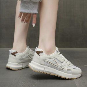 Fashionable and simple style black and white splicing casual sports shoes lightweight and breathable minimalist line jogging shoes urban commuting versatile style off-white sports shoes trendy versatile black and white line low-top running shoes dail