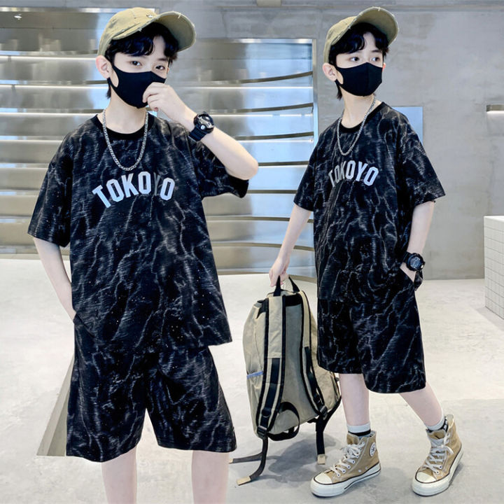 Bộ đồ thể thao bé trai năng động phong cách khỏe khoắn