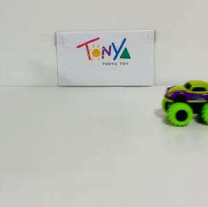 รถบิ๊กฟุต DC (รถฟิกชั่น) มี 4 แบบ ให้สะสมค่ะ เข็นแล้วปล่อย รถจะเคลื่อนที่เดินหน้า ถอยหลัง ไปตามทิศทางที่ต้องการ