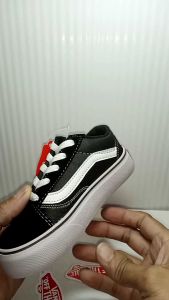 SEPATU ANAK ANAK: SEPAKATI KUALITAS & KEPUASAN UNTUK ANAK ANDA