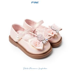 FINI Sepatu Flats Anak Balita Perempuan Elegan Pesta Model Pita Crystal Usia 15 - 4 Tahun Warna Cream Pink Ukuran 22-26 A06