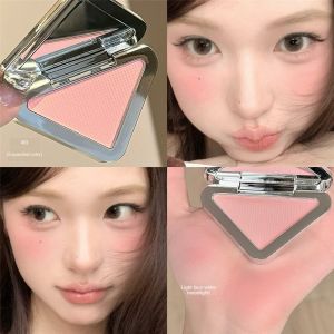 Yicenmy AMUSE LIVE สามเหลี่ยมขนาดเล็กบลัชมัตต์ผงรูปทรงสีเดียวบลัชสามมิติบลัชยาวนาน