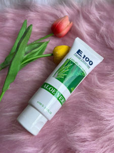 Sữa rửa mặt E100 (Nghệ) giúp làm mờ các vết thâm giúp da sạch sẽ thông thoáng căng tràn sức sống