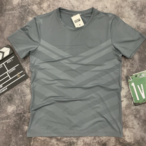 Áo thun thể thao nam cổ tròn ngắn tay vải thoáng mát co giãn chuẩn form ATT01AGNTRON