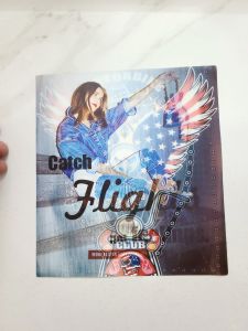 Hình đổi màu may lên áo trang trí