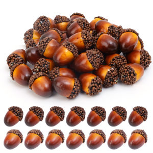 โฟมโอ๊กโคนลูกสนจำลองวัสดุแบบทำมือพวงมาลัยทำมือคริสต์มาสพื้นหลังอุปกรณ์ยิงปืน