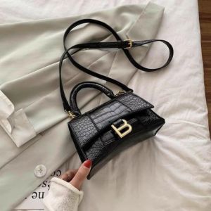 Túi đeo chéo chữ B da vân M109 đi học đi làm siêu hot giá rẻ