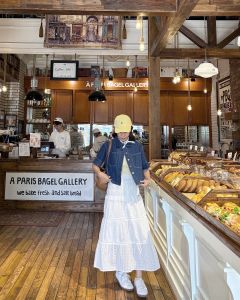 janunstudio • CORGI denim crop 3 สี แถมเสื้อสายเดี่ยว (เสื้อครอปยีนส์เจ้าคอร์กี้) - เซทเสื้อ 2 ชิ้น แยกใส่ได้อีกค่า