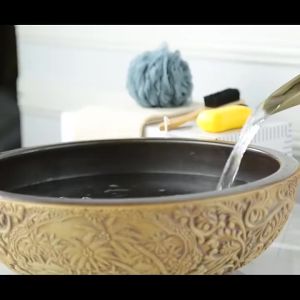 Hot and cold wine glass basin faucet Water-Tap Bathroom Sink Tap Kitchen Sink Tap Antique Bathroom Basin Faucet Wine GlaFast shipping
