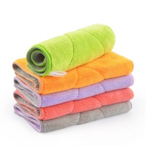 Meranti-Colored High Absorbency Cloth: Lint-Free Home Cleaning Helper