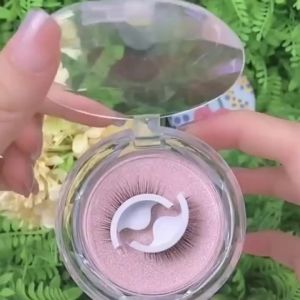 Reusable Self-Adhesive Eyelashes: A Guide to Easy & Waterproof Natural False Lashes
