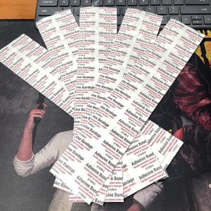 50pcs Waterproof Skin Friendly Hypoallergenic Non-woven Adhesive Wound Dressing Band Aid Bandage