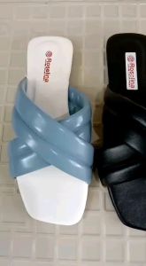 Sandal Wanita Terbaru: Model Busa Silang Empuk