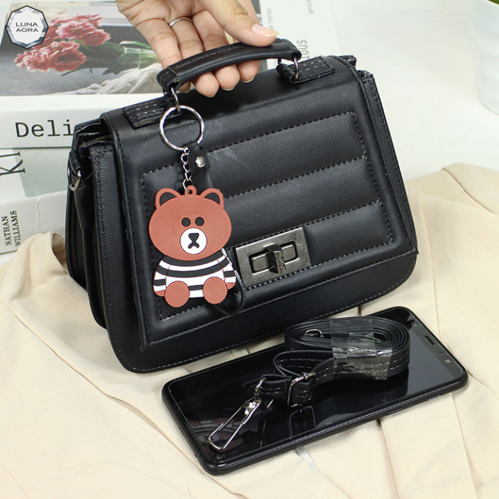 Emma Butt bilan porno