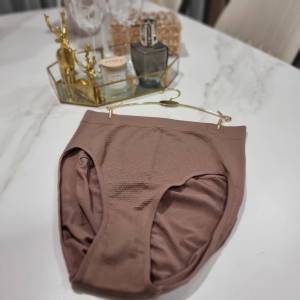 🌻👙 Model 33019 👙🌻 กางเกงในสำหรับสาวอวบ กางเกงในผู้หญิงไซส์ใหญ่ เนื้อผ้านุ่ม ลื่นมาก