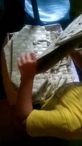 Kiso ayam daun lontar. kiso ayam daun blarak