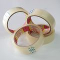Băng keo trong, băng dính trong suốt rộng 1.2-2.4-4.8 cm vòng lớn 100-200 yard dùng cho văn phòng, trường học. 