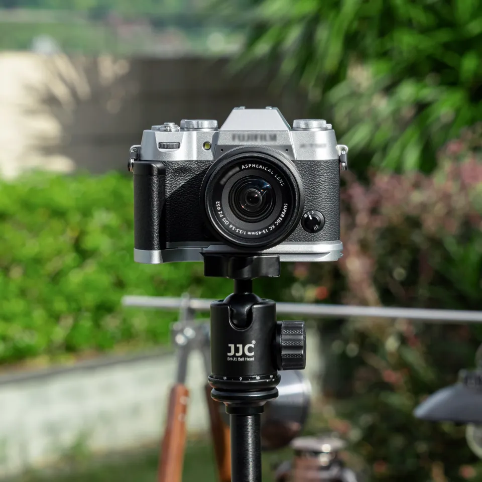 JJC Solid Metal Hand Grip L-Shape Handle for Fuji Fujifilm X-T50
