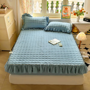 Dansunreve Thicken Quilted Mattress Cover Washed Cotton Solid Color Bedsheet with Lace Queen King Garterized Bed Sheet