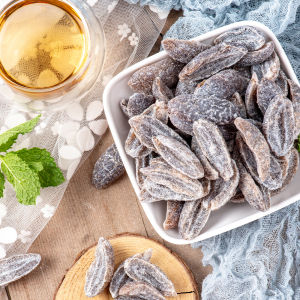 无核 橄榄条蜜饯 100g / Dried Olive Strips Seedless 100g / Candied Fruit