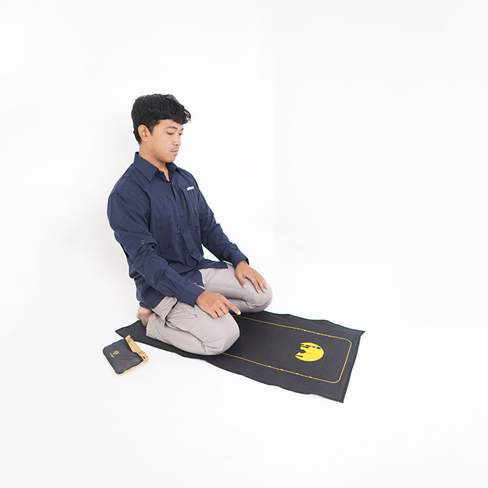 Sajadah%20Lipat%20Praktis%20Sajadah%20Treveling%20Perlengkapan%20Sholat%20-%20Image%208