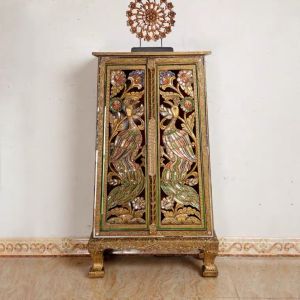 ตู้เก็บของปิดทองเดินเส้นติดกระจก ตู้จีนเดินเส้น ตู้โบราณ ตู้เก็บของ ตู้ข้างเตียง ของตกแต่งบ้าน ตกแต่งโรงแรม จัดส่งฟรี LuckyThailand