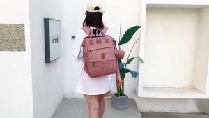 กระเป๋าผ้าอ้อมเด็กแบบเป้สะพายหลัง กระเป๋าผ้าอ้อมกันน้ำอเนกประสงค์พร้อมสถานีเปลี่ยนผ้าอ้อม กระเป๋าเดินทางแบบเป้สะพายหลังพร้อมแผ่นเปลี่ยนผ้าอ้อม (สีเขียวทหาร)