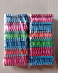 Sikat Baju Elastis 12 Buah / Sikat plastik & Kayu