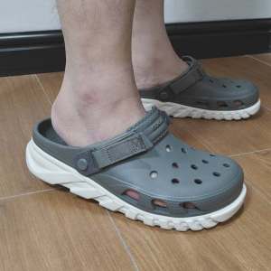 crocs Men and Women cal sports sandals and slippers independent soles are more wear-resistant
