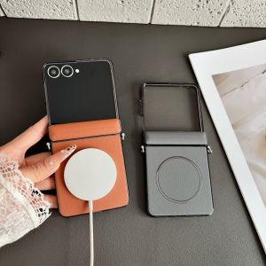 Suitable for the Samsung Galaxy Z Flip 8 case with a lychee-textured faux leather surface that doesnt easily get fingerprints.