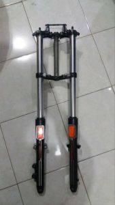 SHOCK DEPAN GL PRO SET AS TABUNG KANAN KIRI SEGITIGA ATAS BAWAH