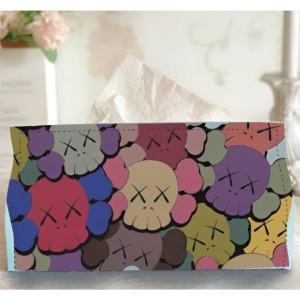 🧻 ที่ใส่กระดาษทิชชู่ในรถ แบบพับเก็บได้ Crybaby&KAWS ใส่ได้กับกระดาษทิชชู่ทั้งแบบกล่องและแบบห่อ ทั้งไซส์ใหญ่และไซส์เล็ก ขนาด 25×12×12 cm