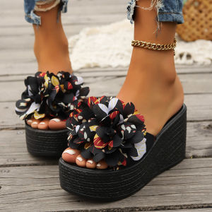 [Free Shipping] Plus-Size Stylish And Fashionable WomenS Sandals With A Thick Sole And Floral Design Perfect For Any Outfit