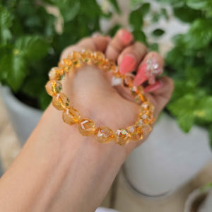Q1948 Vòng Thạch Anh Vàng Citrine cắt giác facet 1 vài hạt có ánh cầu vồng bling từ khoáng ngậm trong lòng đá tự nhiên cho mệnh Thổ và Kim - Phong Thuỷ TUDO