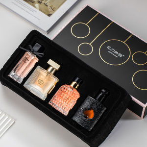 Minyak Wangi Set isi 4 Pria Dan Wanita Gift BOX/ Hadiah / Hampers / Kado
