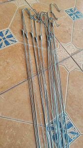 ลวดแขวนกระถาง มัดละ 10 เส้น ขนาด 65 เซนติเมตร 3 ขา