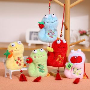 LUDEAU ผ้าฝ้ายพีพี ตุ๊กตางูปีนป่าย บิ๊กอายส์ สไตล์จีนจีน จี้งูกำมะหยี่ขนาดเล็ก น่ารักมากๆ พรพรพร ตุ๊กตามาสคอตงูปี ของขวัญปีใหม่