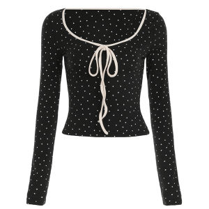 Dream Clothes👚เสื้อยืดแขนยาวผู้หญิง✨เสื้อยืดเข้ารูป รูปแบบลายจุด เสื้อยืดแฟชั่นเซ็กซี่คอวี