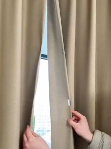 1Pair Magnetic Curtain Clips Window Screen Lift Tabs Curtain Holdbacks Strong Grip for Screen Frame Replacement in Bedroom Spine Channel Lift Tabs