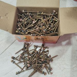 GN baut roofing 12×60 isi 300 pcs baut roofing baja ringan scrup baja tingan 12×60 1 box