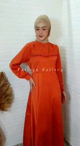 GAMIS ROBERTO CAVALI & GAUN SIMPEL & ELEGAN