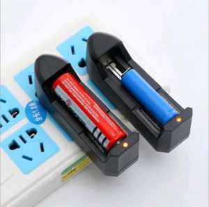 Charger Baterai 1 Slot 18650 Universal Charger Single Batre Battery A1 A2 A3 / Ultrafire ABC Dynamax Dll