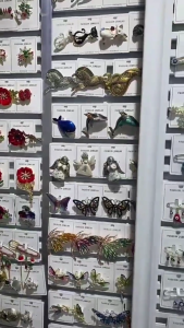 Traditional Down Molded Brooch Tall Quality Metal Addition For Headpieces Scarves Outfits