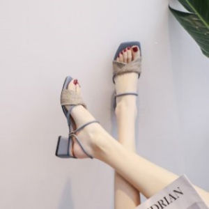 Free Shipping 2026 New Summer Collection: Chunky-Heeled Mid-Heel Sandals That Can Be Worn With Dresses Offering A Chic And Fresh Look