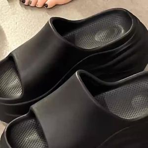 [Free Shipping] WomenS Thick-Soled Slippers 2026 New Summer Style Suitable For Outdoor Wear Beach And Seaside With EVA Non-Slip Soles