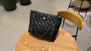 Cross-border Platform In-stock Womens Bag Quilted Chain Shoulder Bag Crossbody Bag Eagle Head Tote Bag Shiling Bag Handbag