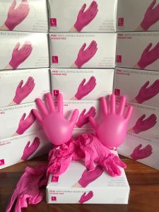 ถุงมือไนไตรผสมไวนิลพร้อมส่งไม่มีแป้งไม่ก่อให้เกิดการแพ้เหนียวทนทานใช้งานด้านเสริมสวยพยาบาลงานสักห้องอาหาร100ชิ้น/กล่อง