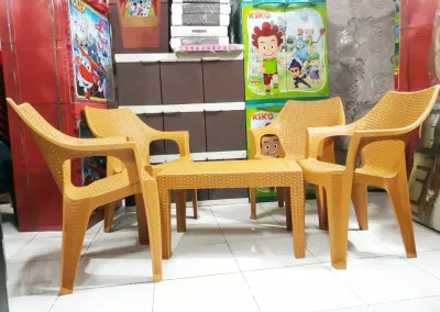 SET= 4 KURSI ROTAN + 1 MEJA TAMU BESAR ROTAN PLASTIK SUPER KUAT TEBAL TERLARIS TERMURAH